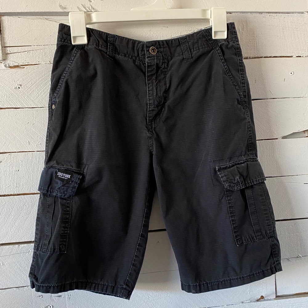 Boys Zoo York Cargo Shorts. Size 14. Black